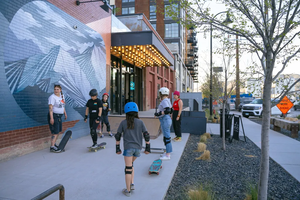The Rose Club: Skate + Meet