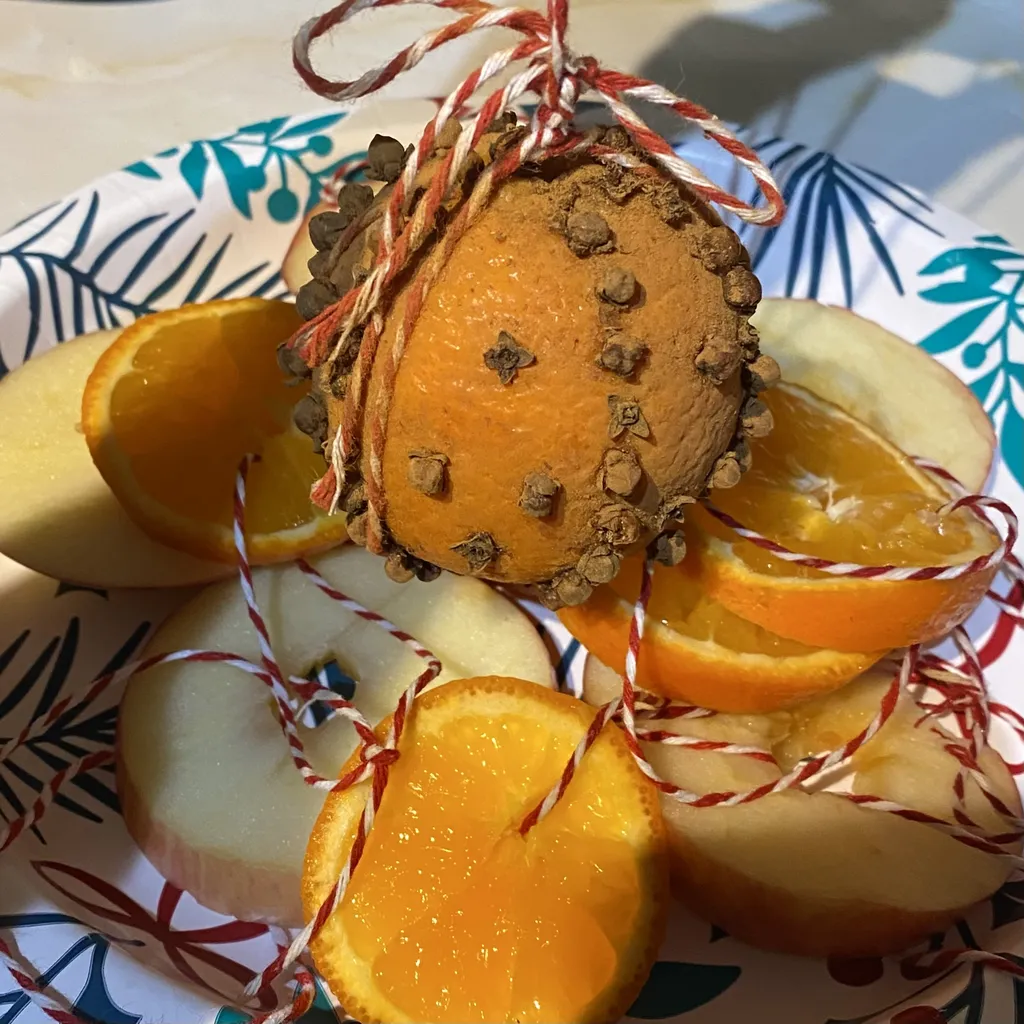 Pomanders with Mystic Micha
