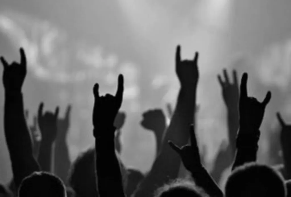 Thursday Open Mic Night in Sandy