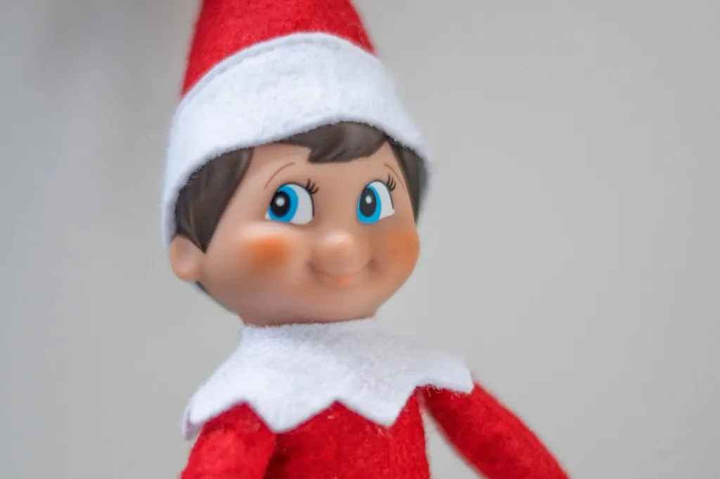 Elves on Strike!