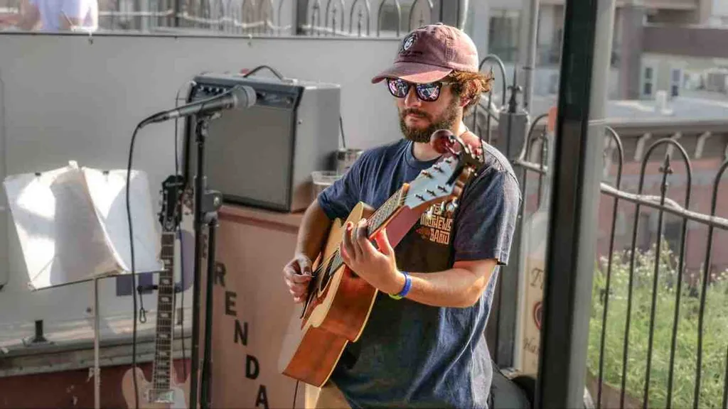 Live Music in Saratoga Springs – Brendan Dailey at Artisanal Brew Works