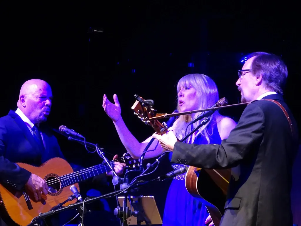 Peter, Paul and Mary Alive!