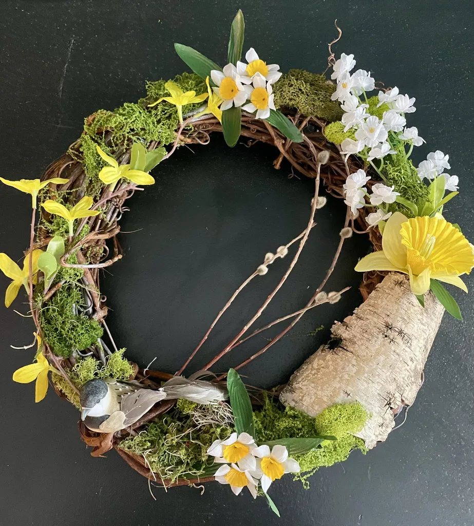 Spring Wreath Workshop April 25th 10:00am