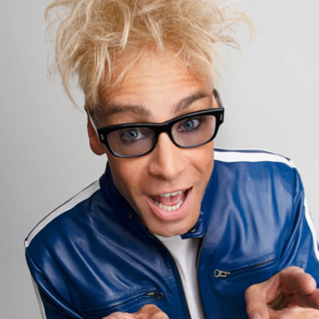 Murray SawChuck: Comedy & Magic