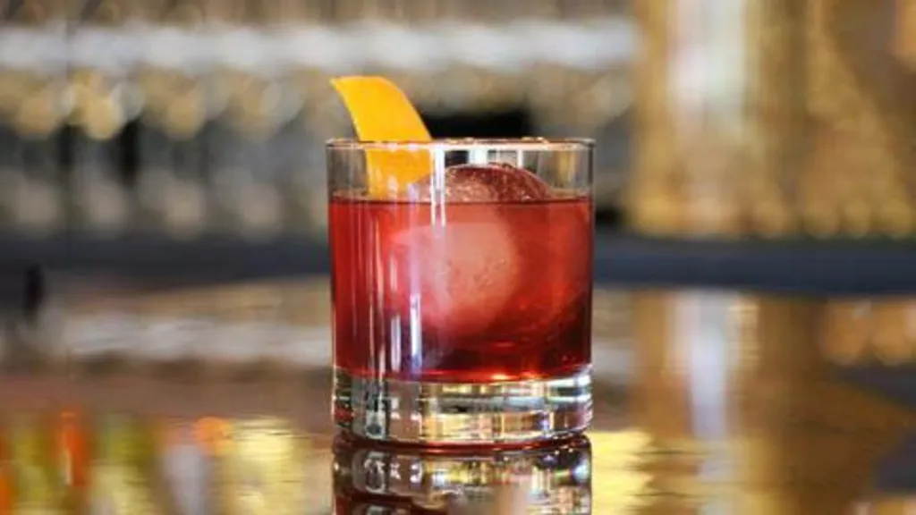 Sip, Stir, and Discover: A Gin & Cocktail Experience with Alpine Distilling