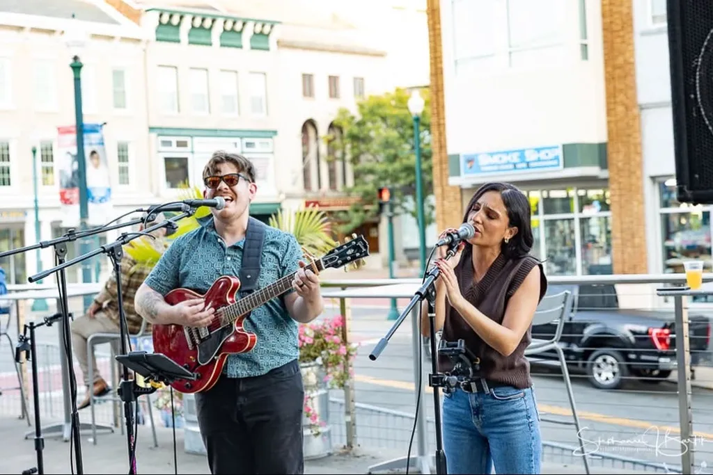 Live Music with Gianna Robustiano