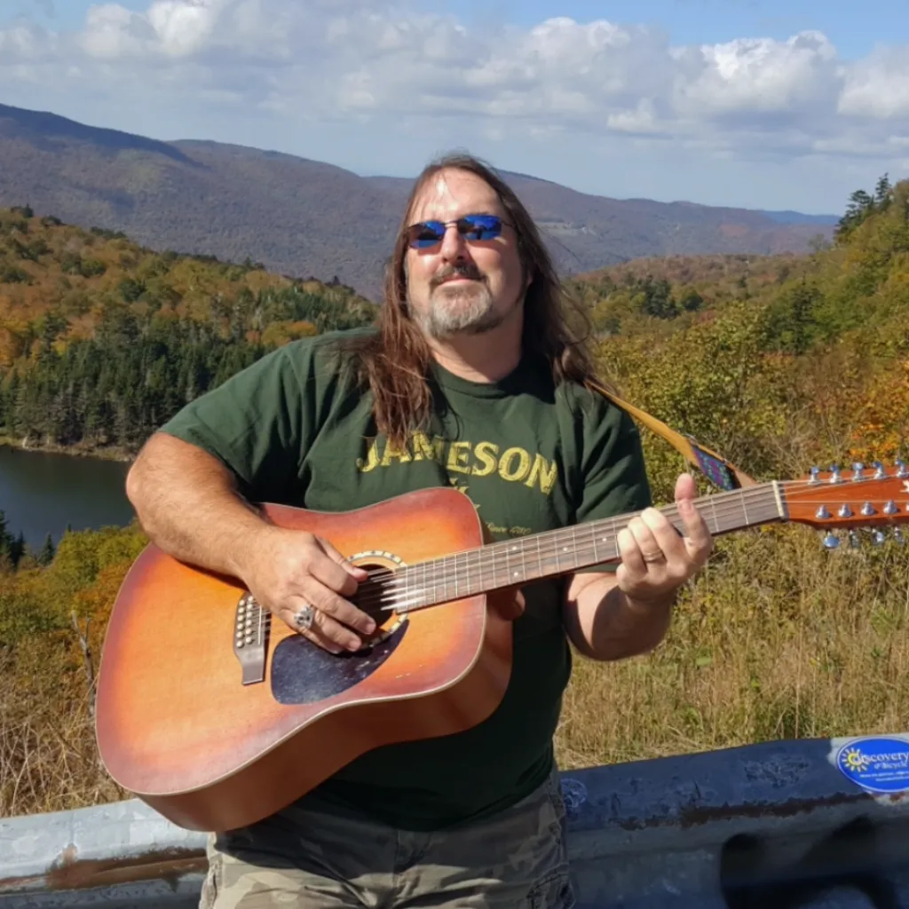 Live Music Series: Featuring Bret Scott 5/29