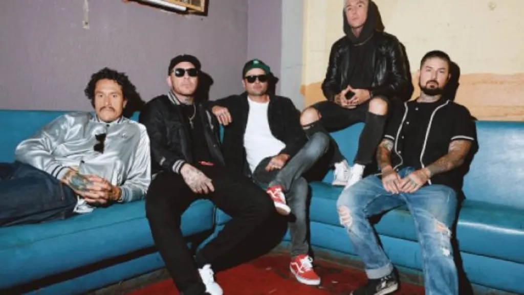 Hollywood Undead
