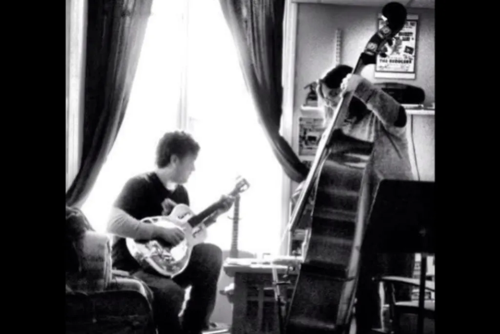 Brunch: John Fries Duo
