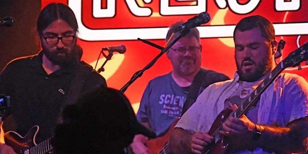Happy Hour at the Neon Avenue Trio at The Eleven