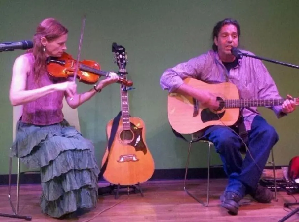 GPAC Summer Concert Series: Cosby Gibson & Tom Staudle – Songs of the American Revolution