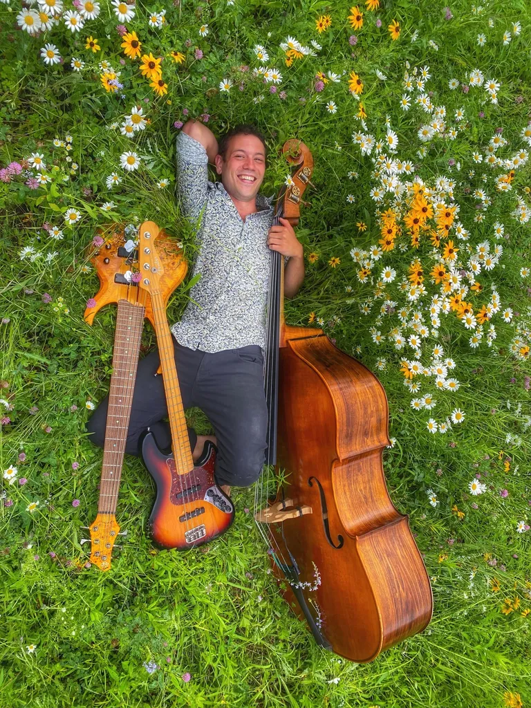 Concerts in the Courtyard: Heavy Nettles