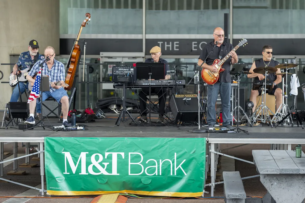 Dominant 5 Brass Quintet Performs at Lunchtime at the Plaza Music Series presented by M&T Bank
