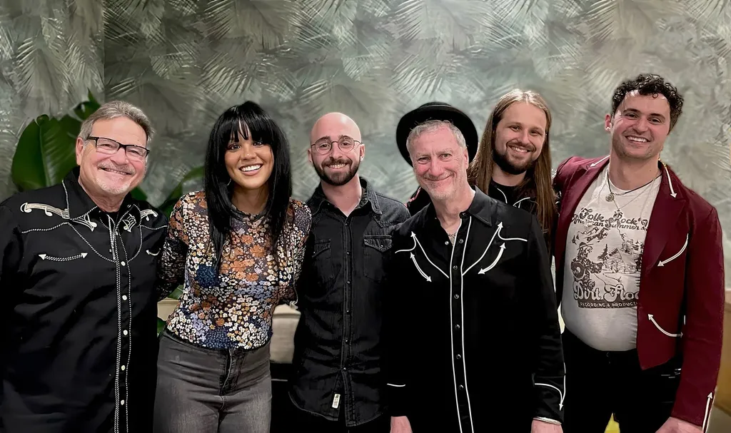 The Linda Ronstadt Experience featuring Tristan McIntosh