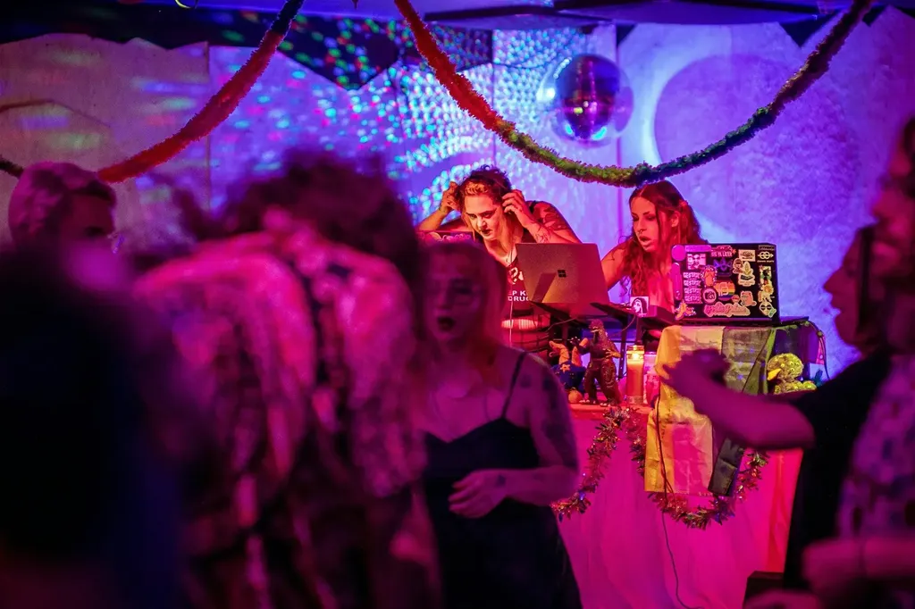 Bimbo Nite Rave- TROY PRIDE NIGHT OUT! (Ages 21+ w/valid ID)
