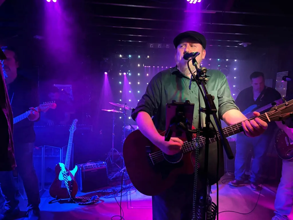 Brian Kane and The Beginning at Dock Browns on Saratoga Lake