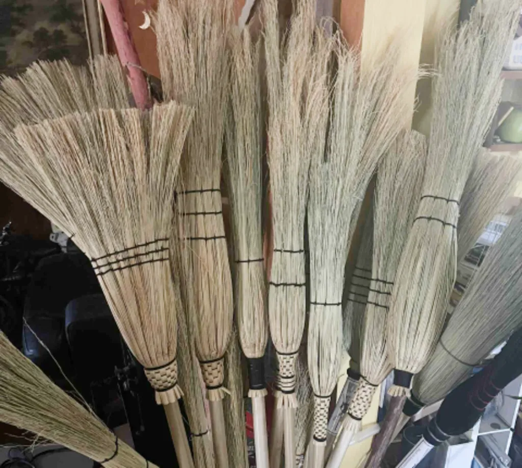 Cobweb Broom Making