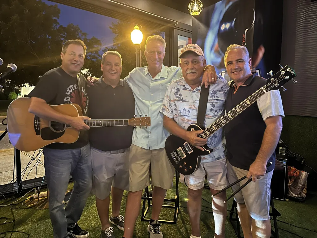Back to back to Back @ The Belmont - Shades of Grey @Trackside Grill