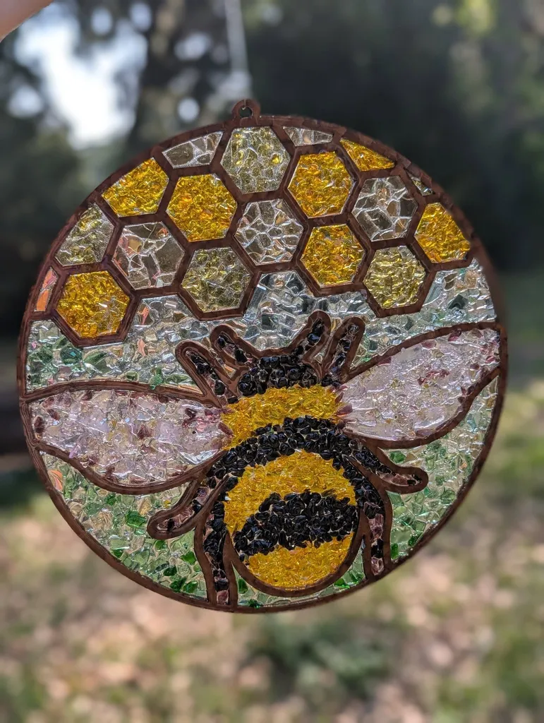 Crushed Glass Resin Pour Class! Honey Bee! Just $25!
