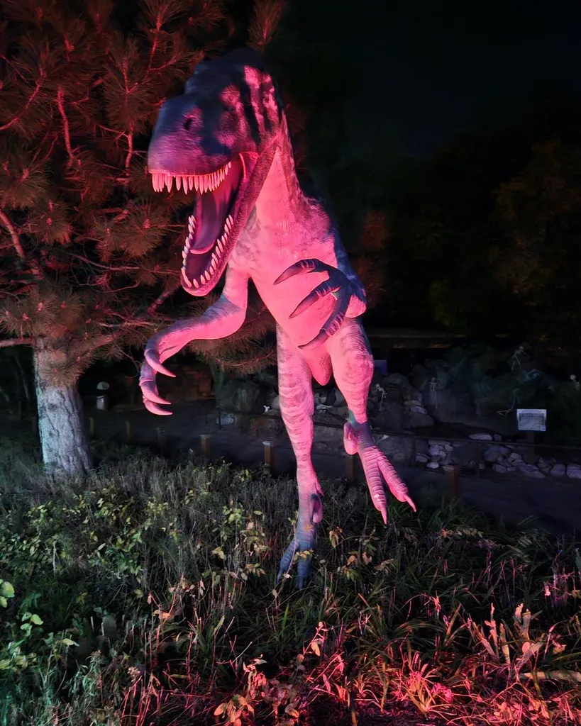Dinos in the Dark