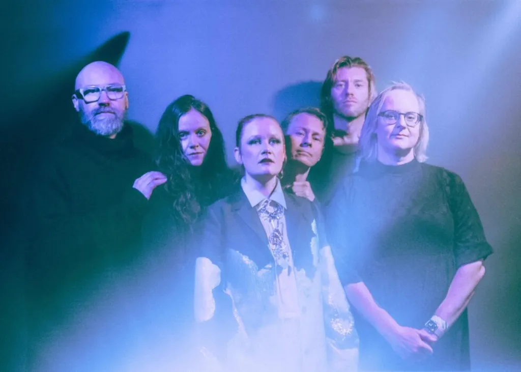 The Egg Presents: múm
