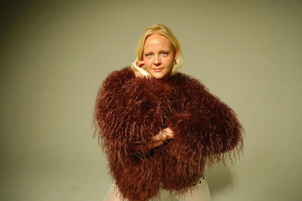 Emma Nissen Moved Tour