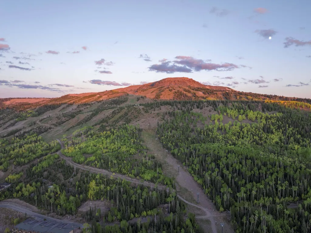 Sunset Scenic Lift Rides