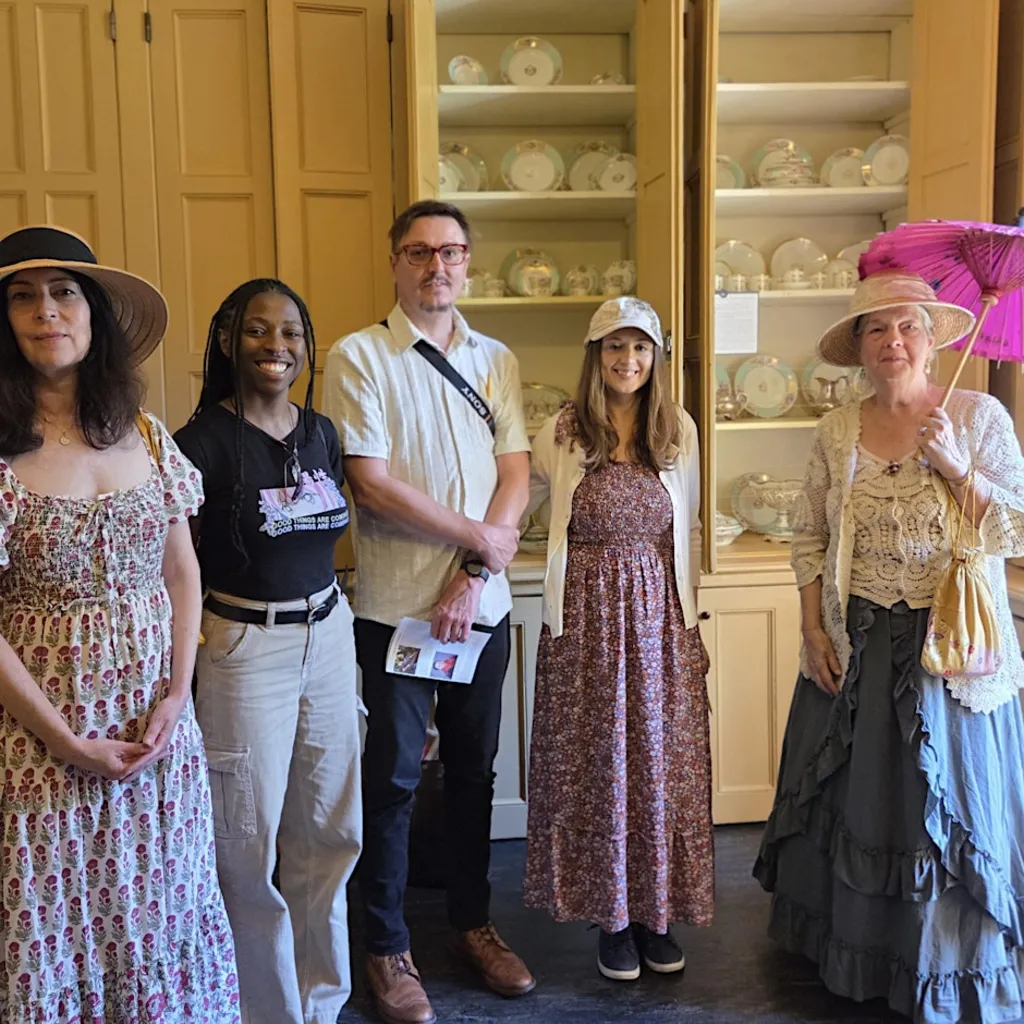 Hopeless Romantics: Poetry Workshop at the Ten Broeck Mansion
