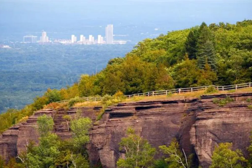 Community Field Trip: Thacher State Park