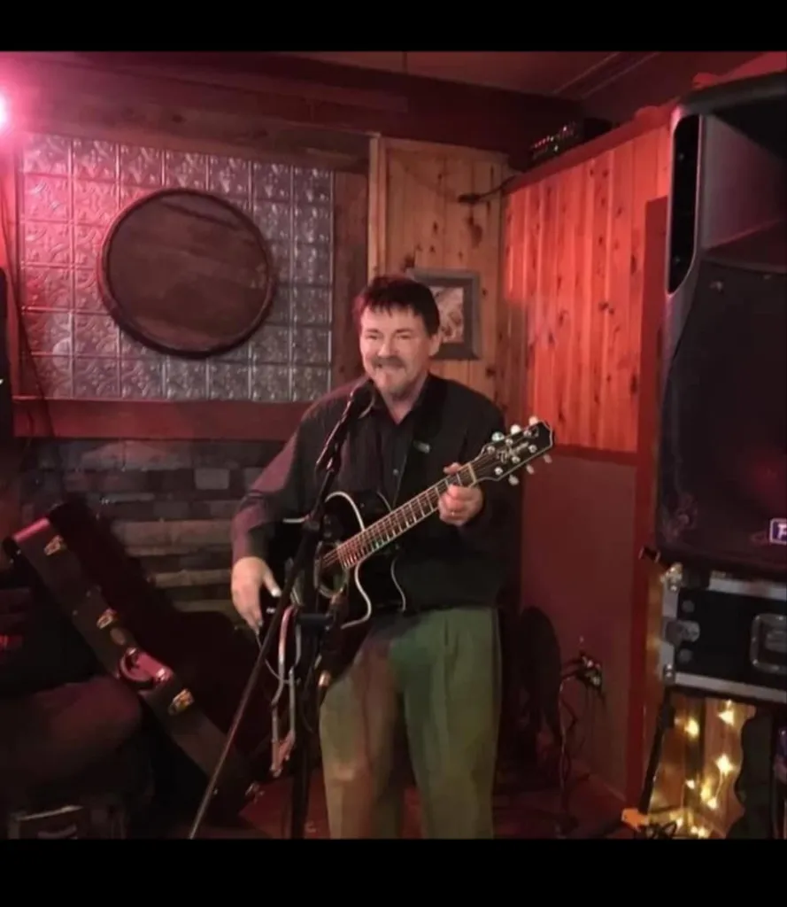 Mitch Fraizer Live at Katie's