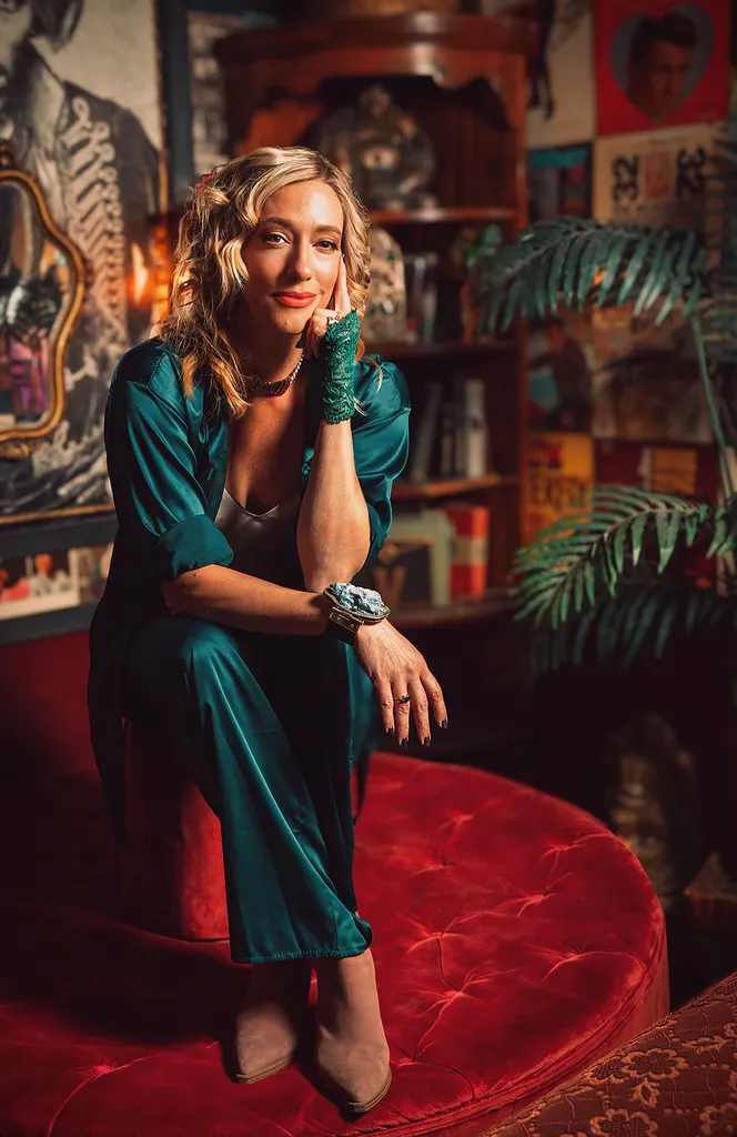 Lindsay Kent | My Twin the Murderer