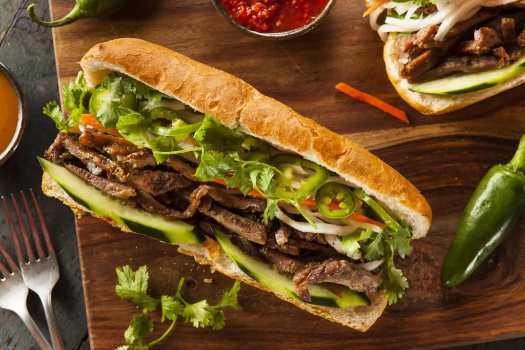 Vietnamese Street Food in Hanoi (Aug 13)