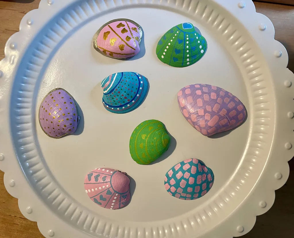 Seas the Day: Painted Shells Workshop