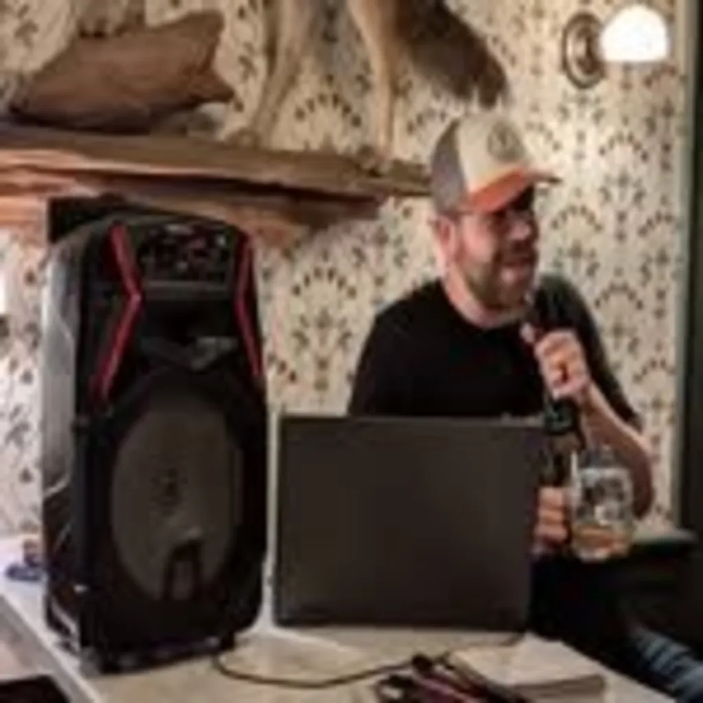 Trivia Night, Hosted by Fun Handcrafted Trivia