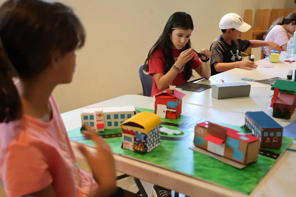 Youth Class: Puppet Masters in the Making