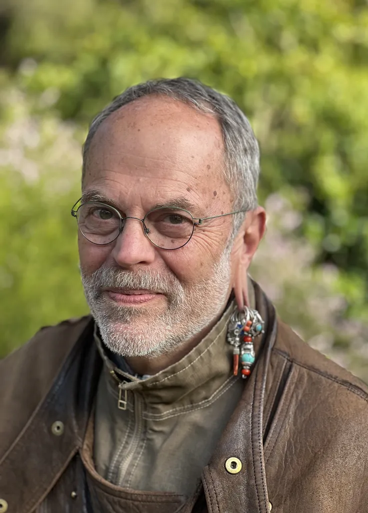 Joe Rohde | Floating Mountains