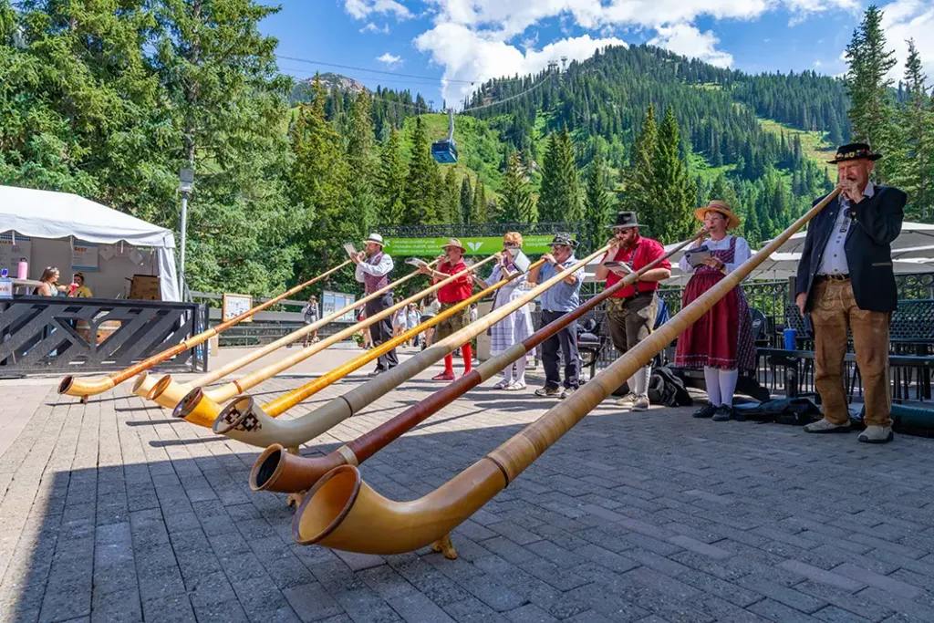 Alphorns on Chickadee Hill