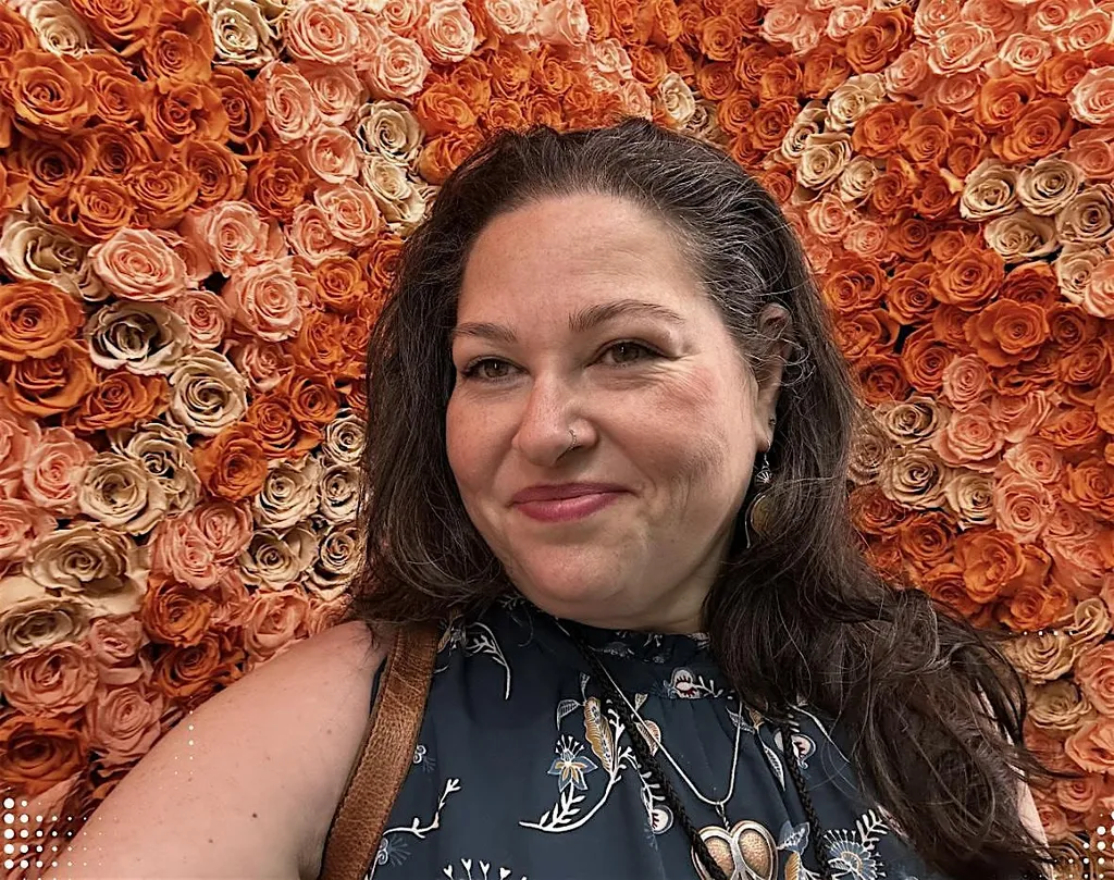 'Sarah Kramer Harrison and The Night Promises' In The Garden