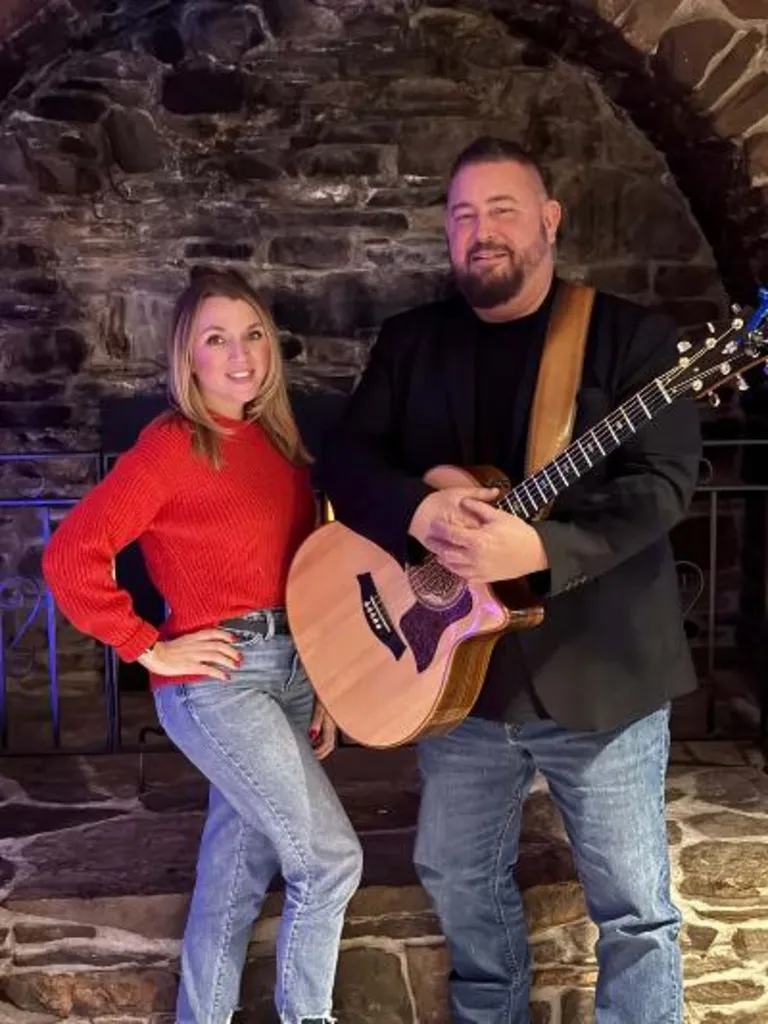 Jenna Sue & Steve Cowls Acoustic!