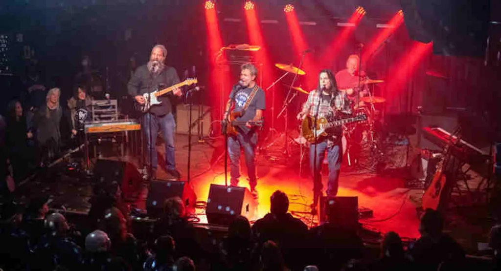 BROKEN ARROW – The Music of Neil Young