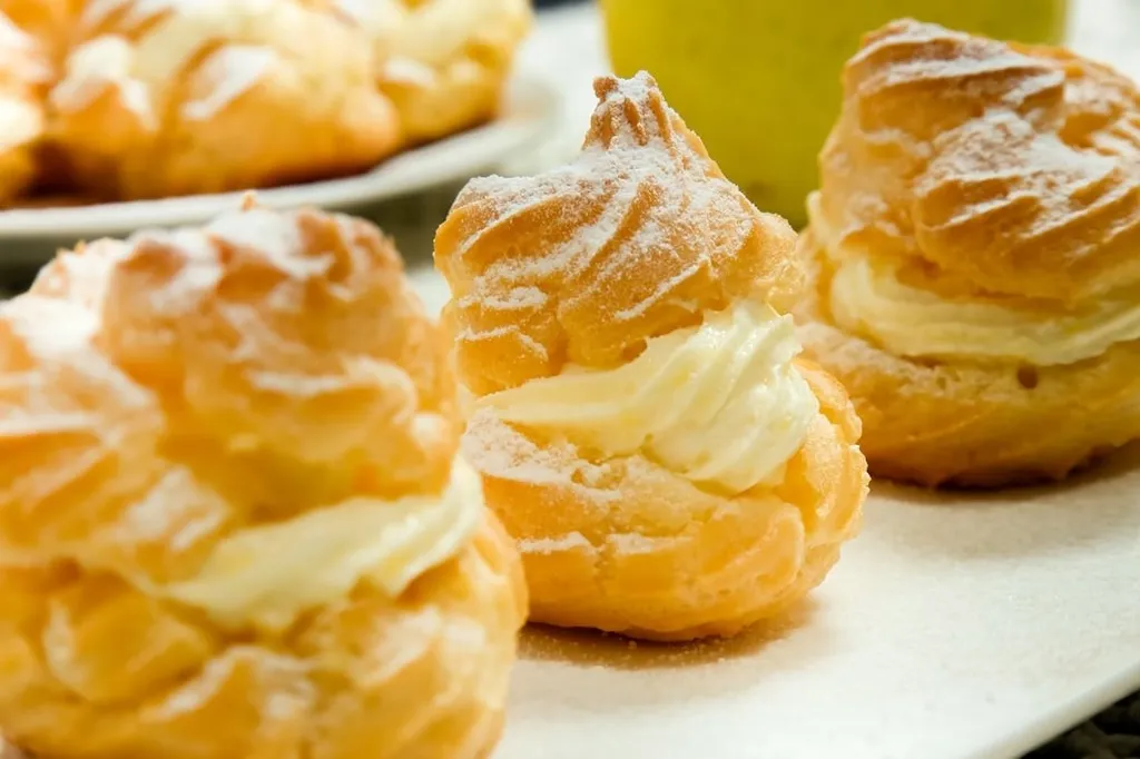 A Choux In! Eclairs & Cream Puffs (October 10)