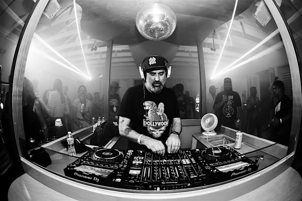 DJ Brownie DJ SET at The Eleven (FREE)