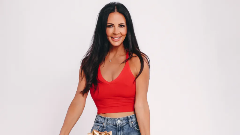 The Egg Presents: Sara Evans: Holiday Road Tour!