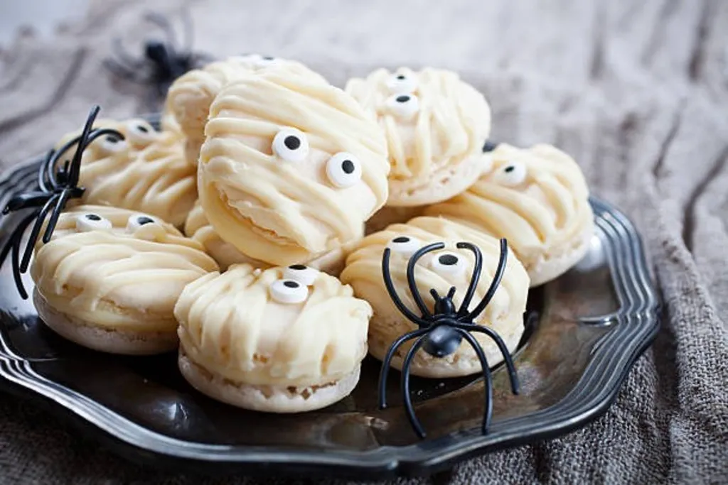 Scary Good Macarons! (Oct 6)