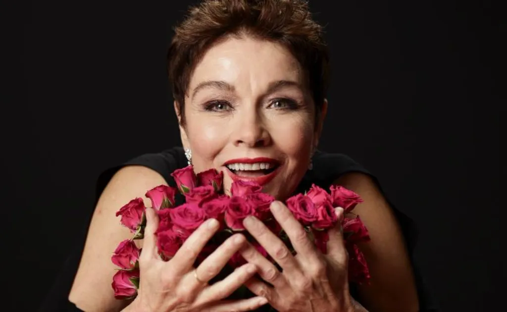 Christine Andreas