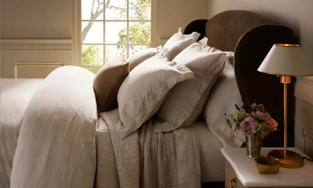 Design Class: Layering a Pottery Barn Bed