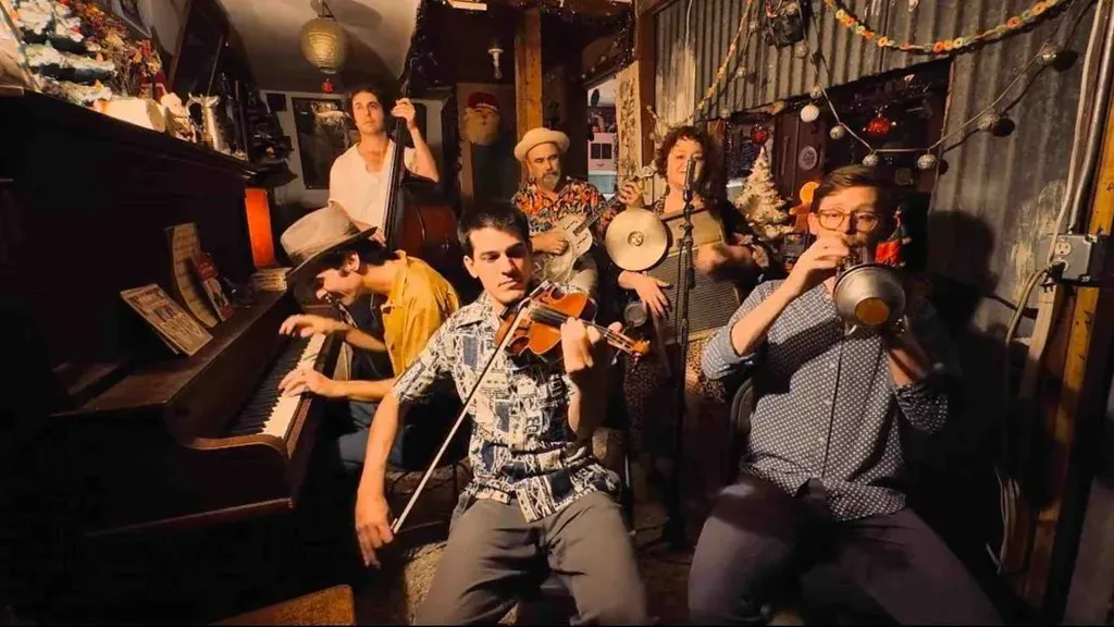 Wednesday Swing with The Bad Penny Pleasuremakers