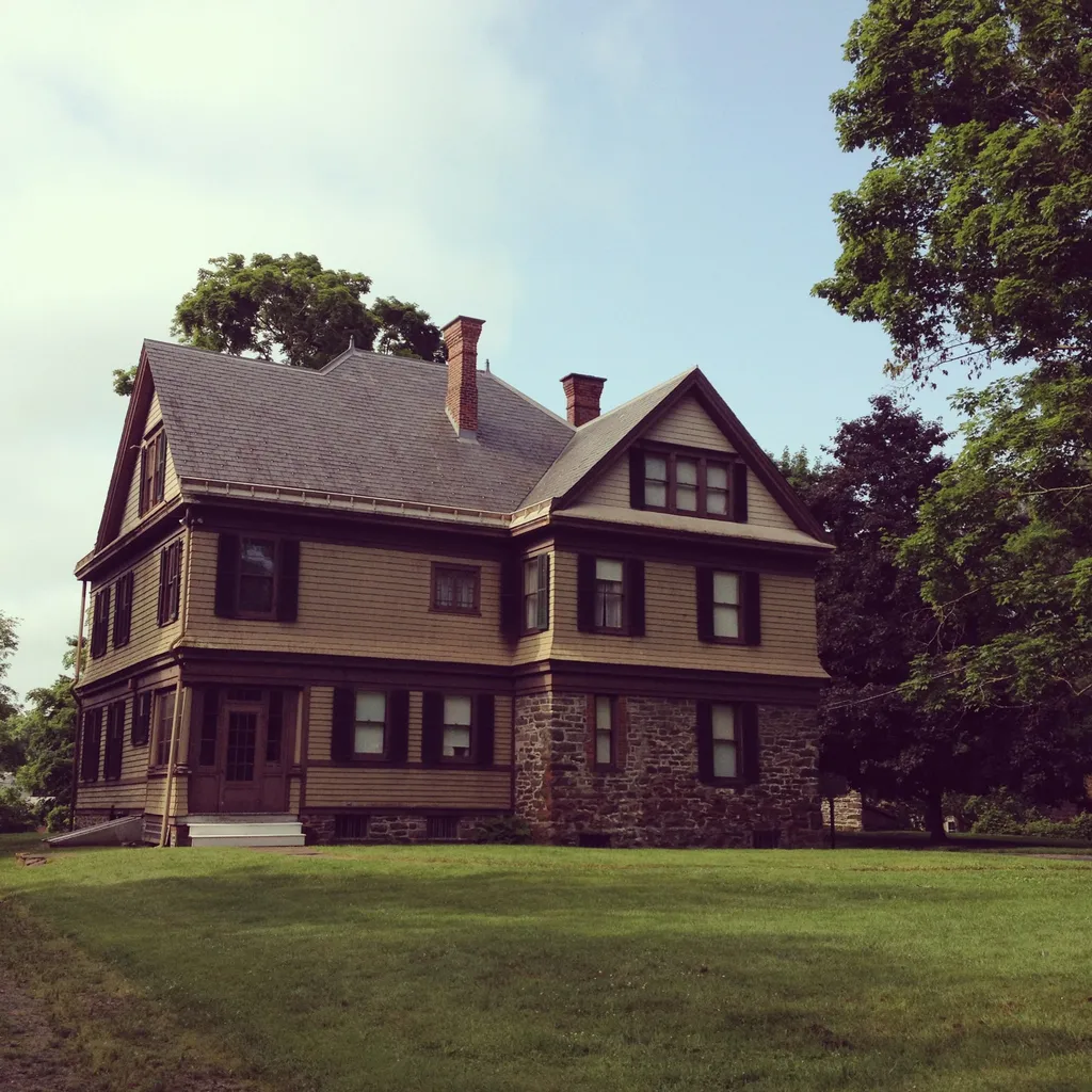! "Gilding The Lily: Transforming the Deyo House," a special tour led by Kevin Cook