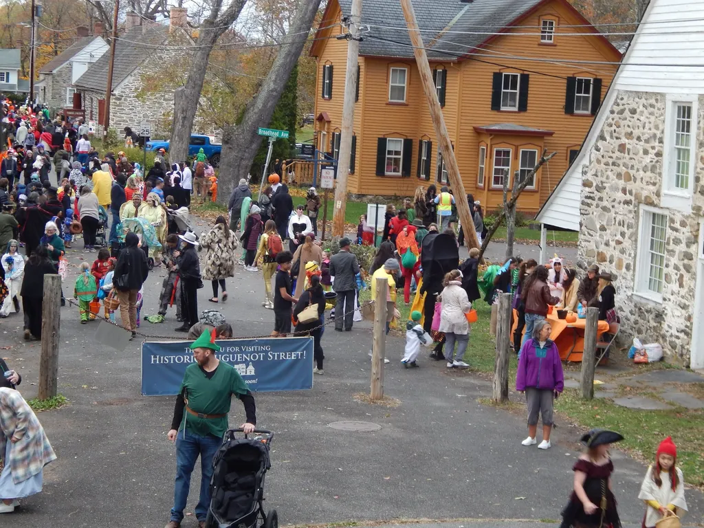 Trick-or-Treat on Huguenot Street