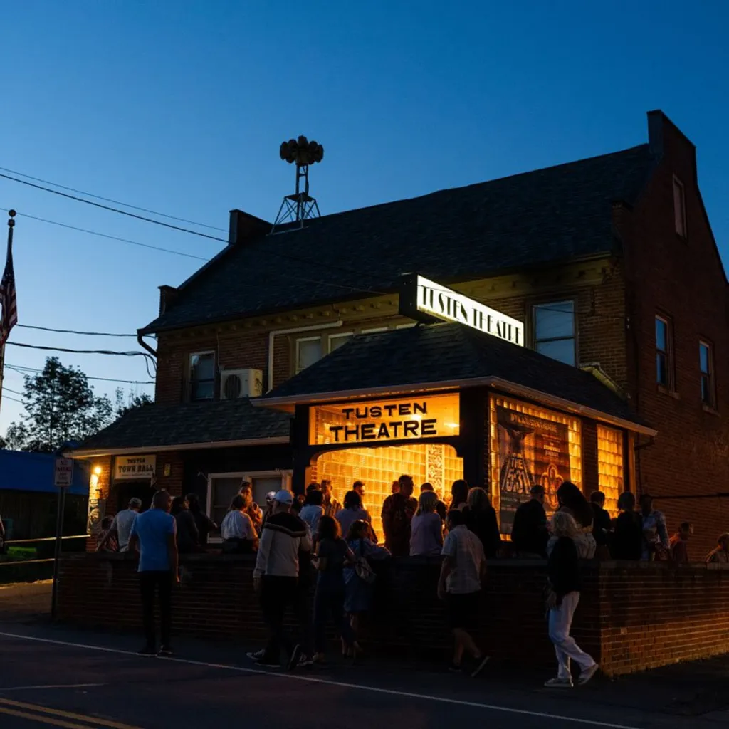 Cozy Catskills Holiday Revue